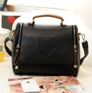 Women Fashioned Cross Body Bag