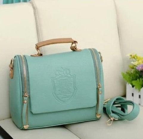 Women Fashioned Cross Body Bag