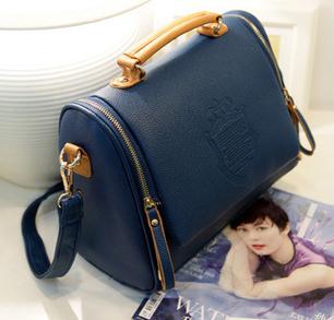 Women Fashioned Cross Body Bag